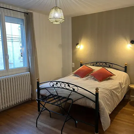 Casa de Férias Maison De Village Lacrouzette