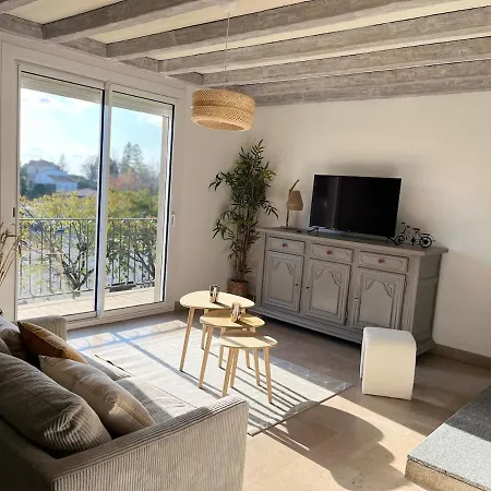 Maison De Village Holiday home